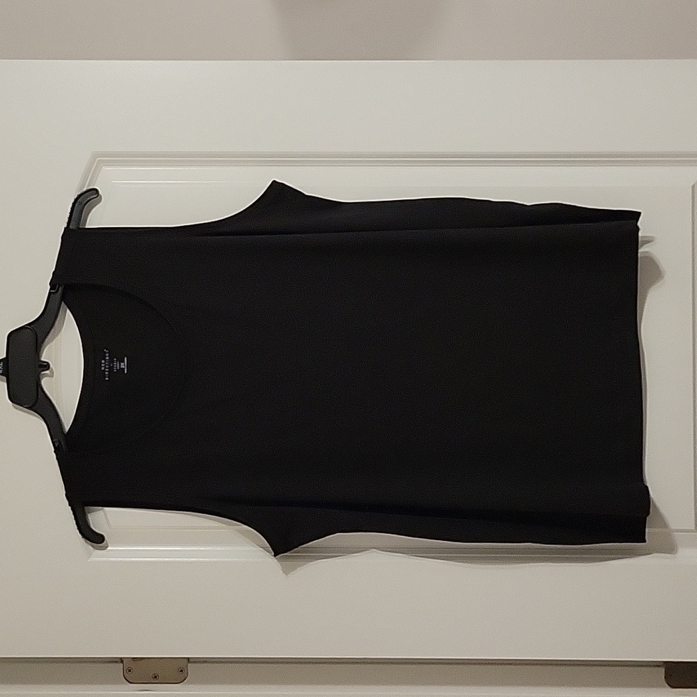 New Directions Women's 2X, black workout tank.